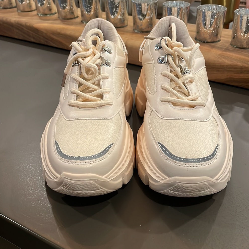 Berness Arial Beige Sneakers - Picture 4 of 8
